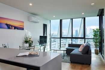 Stunning Harbour & City View Loft - Kawana Tourism 0