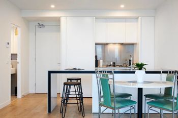 Stunning Harbour & City View Loft - Kawana Tourism 1