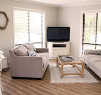 Charlottes Honor River  Golf Cottage - Kawana Tourism
