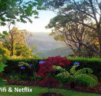 Black Cockatoo Retreat - Kawana Tourism