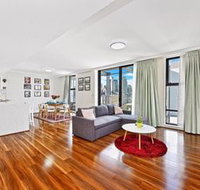 Deluxe Sydney Central Penthouse with Pool  Gym - Kawana Tourism
