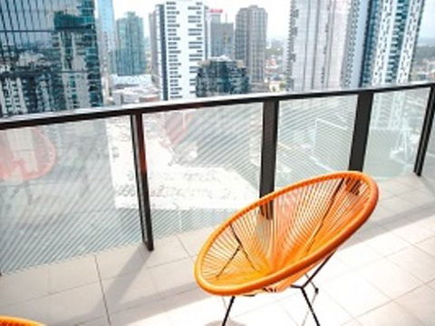WaterFront Apartment - Kawana Tourism 6