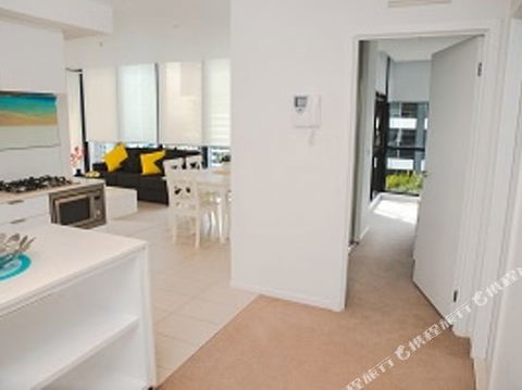 WaterFront Apartment - Kawana Tourism 0