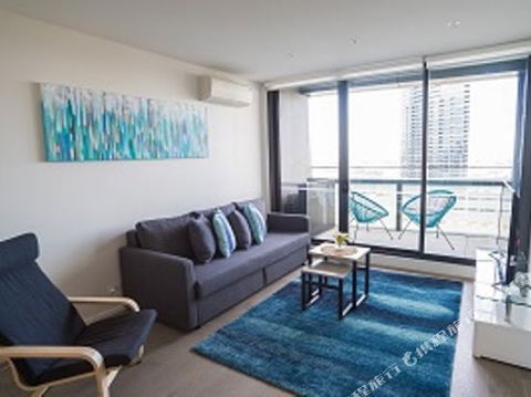 WaterFront Apartment - Kawana Tourism 3