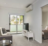 Bright  Updated 1 Bedroom Apartment - Kawana Tourism