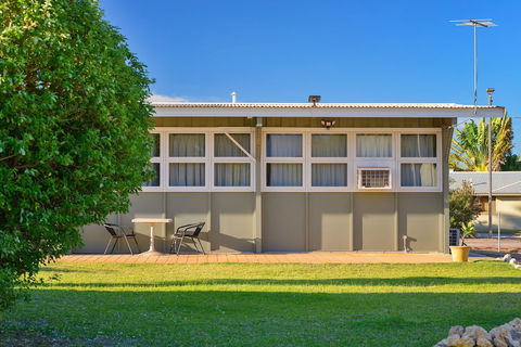 Getaway Villas Unit 38 10 - Kawana Tourism 0