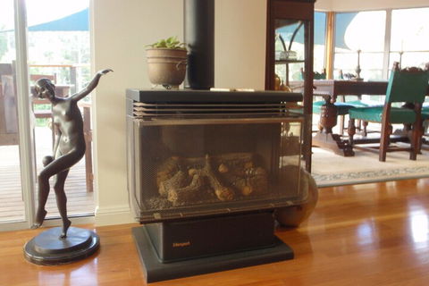 Crescent Head Farm - Kawana Tourism 1