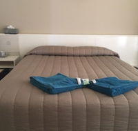 Lake Lefroy Motel  Bar - Kawana Tourism