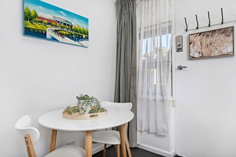 Bayscape Studio Glenelg - Kawana Tourism 3