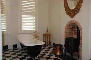 Heritage Retreat - Kawana Tourism 3