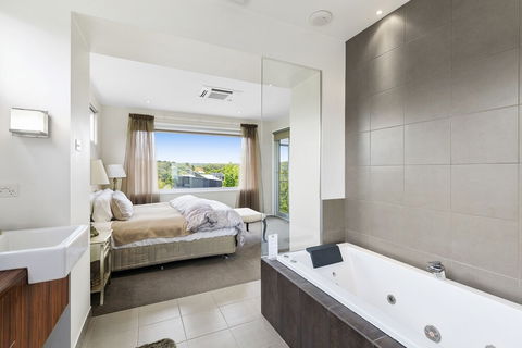 Bilsons Landing East - Kawana Tourism 3
