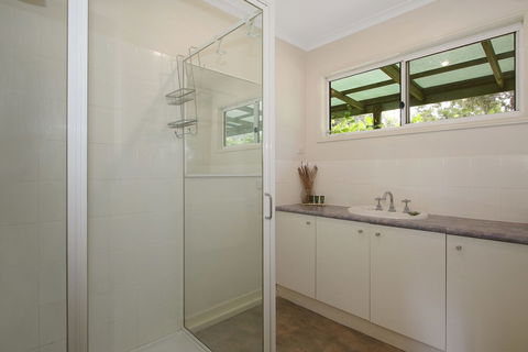 Feathertop Views And Dorm - Kawana Tourism 3