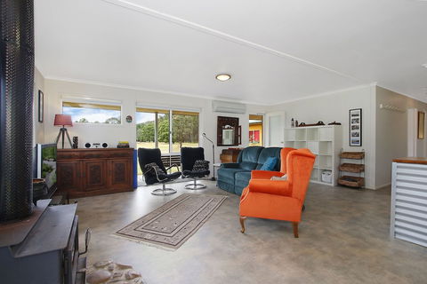 Feathertop Views And Dorm - Kawana Tourism 6