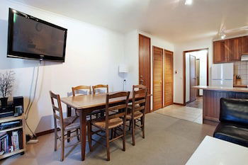 Lawlers 20 - Kawana Tourism 1
