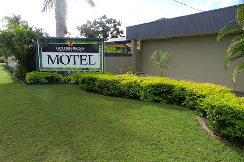 Golden Palms Motor Inn - Kawana Tourism 5
