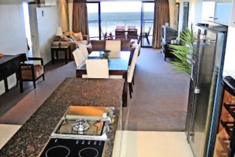 Pacific Reef By Kacys - Kawana Tourism 3