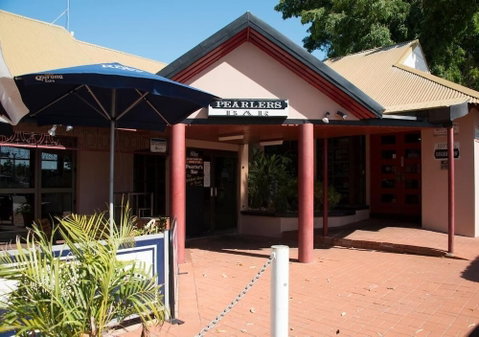Roebuck Bay Hotel - Kawana Tourism 0
