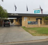 Hilltop Motel - Kawana Tourism
