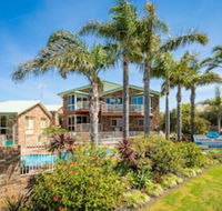 Captain's Quarters - Kawana Tourism