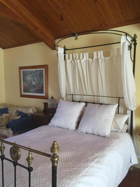 Braeside Garden Cottages - Kawana Tourism 5