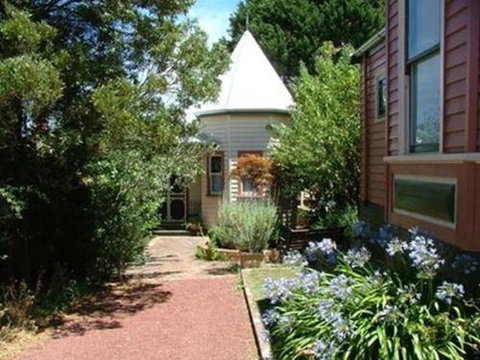 Braeside Garden Cottages - Kawana Tourism 7