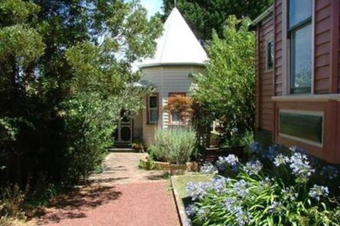 Braeside Garden Cottages - Kawana Tourism 0