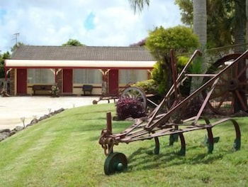 Alstonville Settlers Motel - Kawana Tourism 0