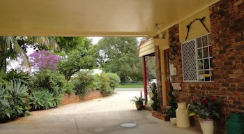 Alstonville Settlers Motel - Kawana Tourism 1