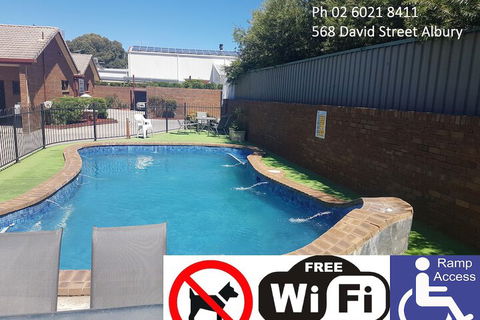 Fountain Court Motor Inn Albury - Kawana Tourism 1