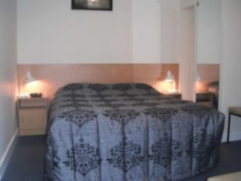 Albury Clifton Motel - Kawana Tourism 0