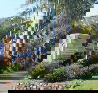 Rainbow Sands Resort - Kawana Tourism