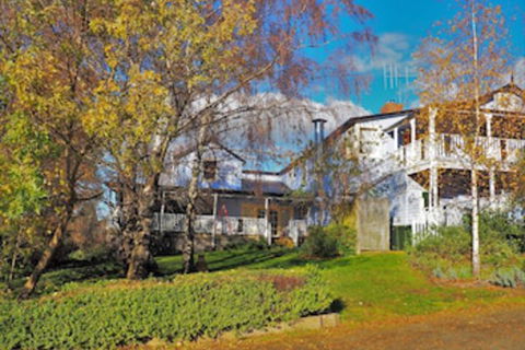 Mole Creek Guest House - Kawana Tourism 0