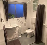 Apartment on Tennyson - Kawana Tourism