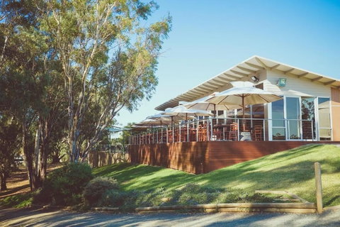 Bridges On Meninya Motel & Apartments - Kawana Tourism 0