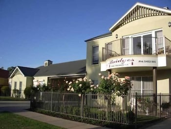 Bridges On Meninya Motel & Apartments - Kawana Tourism 1