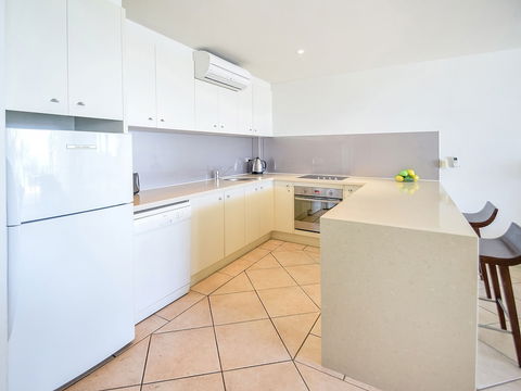 Fairshore Noosa - Kawana Tourism 6