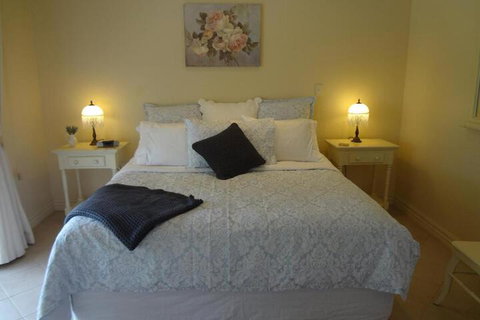 Barossa Vineyard Cottages - Kawana Tourism 4