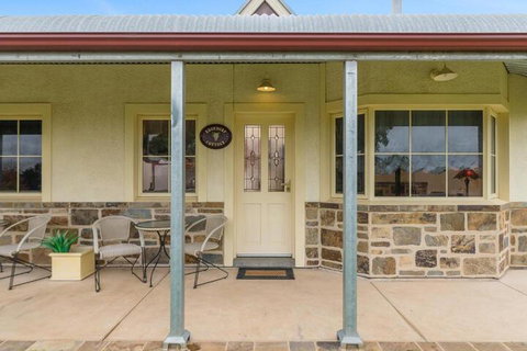 Barossa Vineyard Cottages - Kawana Tourism 2
