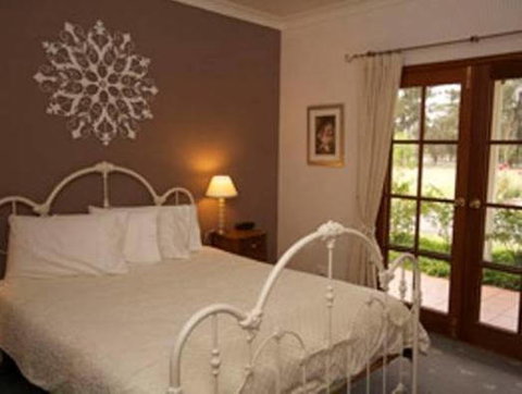 Rosedale Bed & Breakfast - Kawana Tourism 4