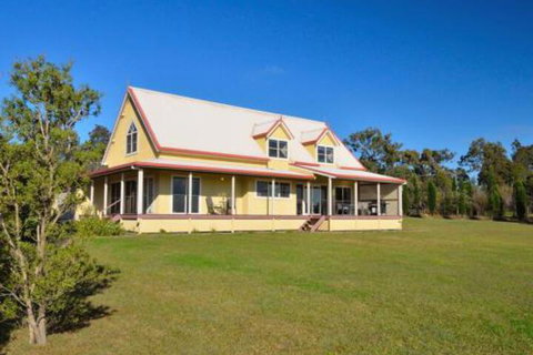 The Residence At Elbourne Wines - Kawana Tourism 0