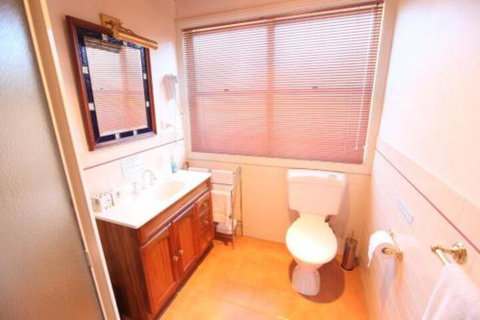 The Residence At Elbourne Wines - Kawana Tourism 7