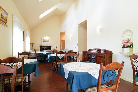 Melba Lodge - Kawana Tourism 3