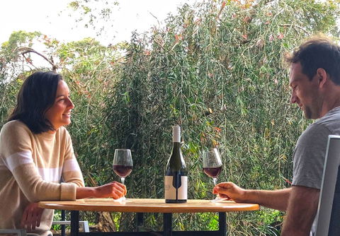 Valley Farm Vineyard Cottages - Kawana Tourism 4