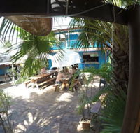 Cool Bananas Backpackers - Kawana Tourism