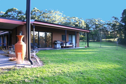 Milton Country Cottages - Kawana Tourism 0