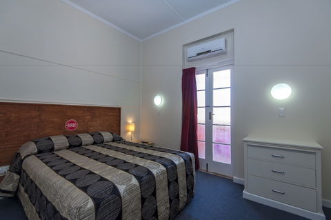 North Gregory Hotel - Kawana Tourism 5