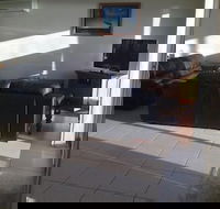 Christies No 1 Esplanade - Kawana Tourism