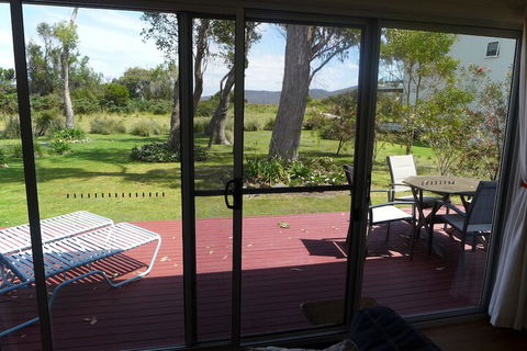 Harpers On The Beach - Kawana Tourism 7