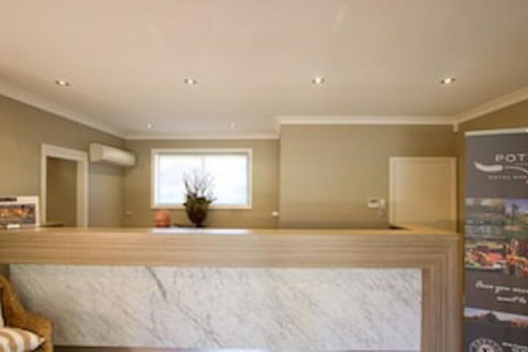 Potters Apartments - Kawana Tourism 0