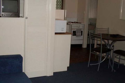 El Lago Waters Tourist Park - Kawana Tourism 4